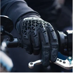 Sand 4 Gloves